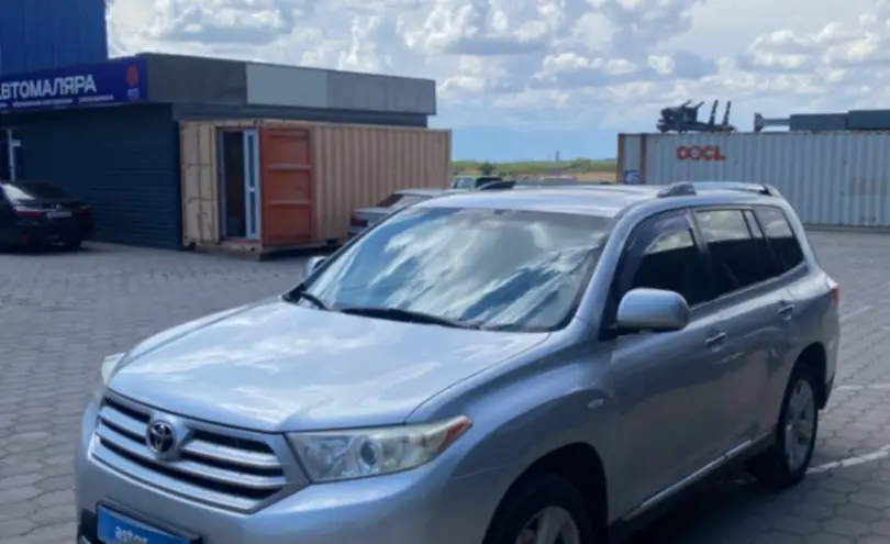 Toyota Highlander 2012 года за 12 800 000 тг. в Караганда