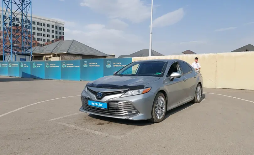 Toyota Camry 2019 года за 12 500 000 тг. в Шымкент