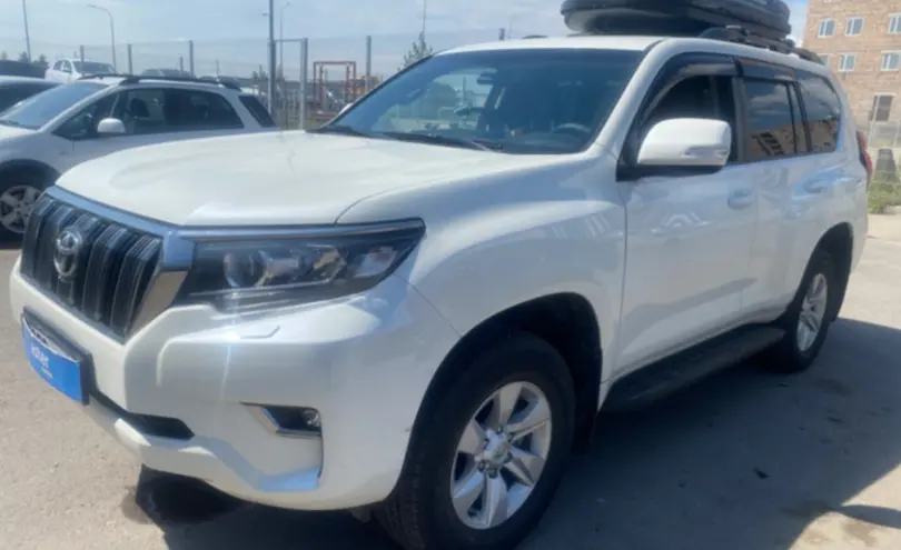 Toyota Land Cruiser Prado 2017 года за 21 000 000 тг. в Астана