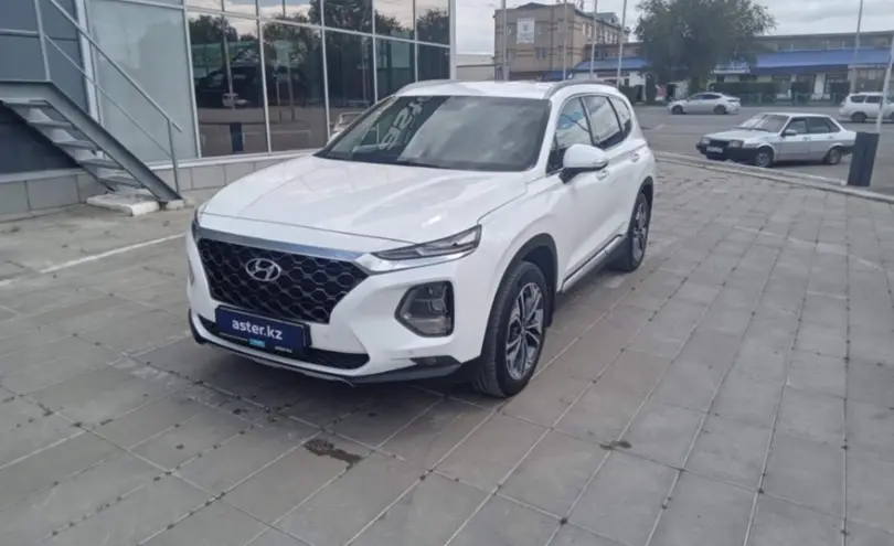Hyundai Santa Fe 2019 года за 13 000 000 тг. в Уральск