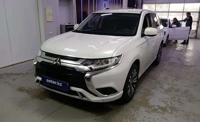 Mitsubishi Outlander 2022 года за 10 300 000 тг. в Павлодар