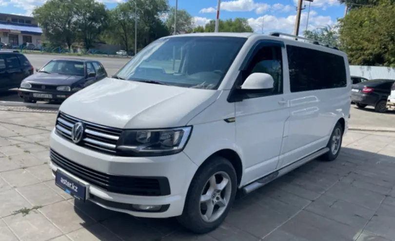Volkswagen Caravelle 2010 года за 8 500 000 тг. в Уральск