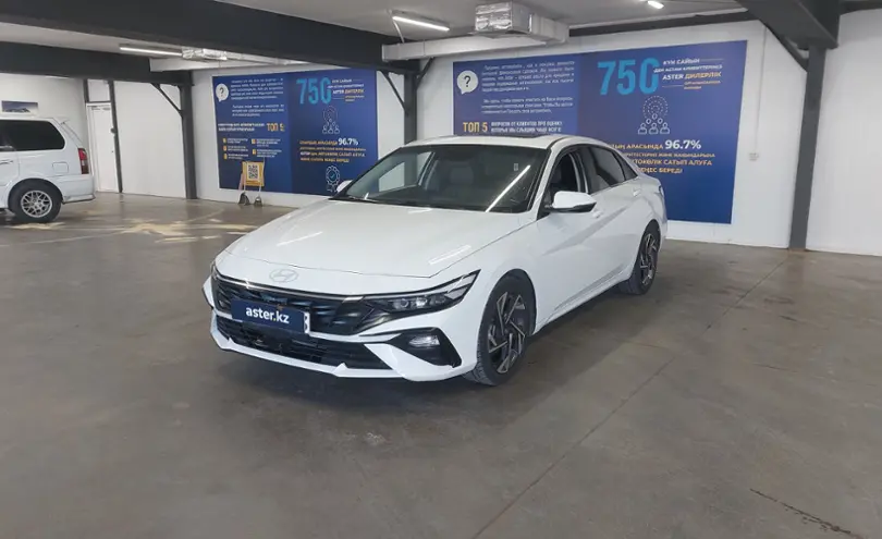 Hyundai Elantra 2023 года за 8 700 000 тг. в Астана