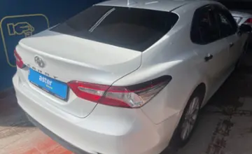 Toyota Camry 2020 года за 13 500 000 тг. в Астана