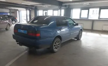 Volkswagen Vento 1997 года за 1 500 000 тг. в Астана фото 3