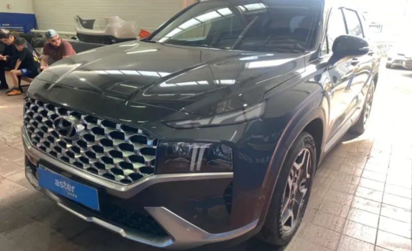 Hyundai Santa Fe 2023 года за 17 000 000 тг. в Астана