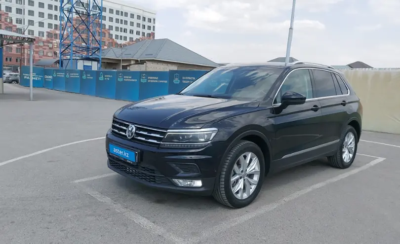 Volkswagen Tiguan 2017 года за 13 000 000 тг. в Шымкент