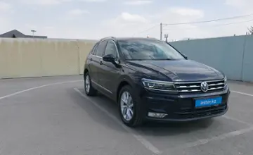 Volkswagen Tiguan 2017 года за 13 000 000 тг. в Шымкент фото 2