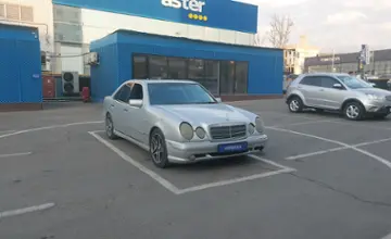 Mercedes-Benz E-Класс 1998 года за 3 000 000 тг. в Алматы фото 2