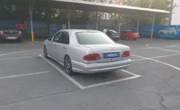 Mercedes-Benz E-Класс 1998 года за 3 000 000 тг. в Алматы фото 4