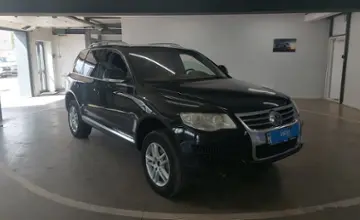 Volkswagen Touareg 2007 года за 5 190 000 тг. в Астана фото 2
