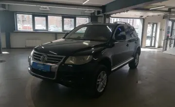 Volkswagen Touareg 2007 года за 5 190 000 тг. в Астана фото 1
