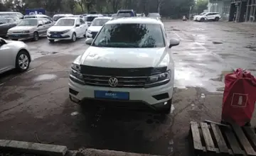 Volkswagen Tiguan 2019 года за 10 990 000 тг. в Актобе фото 2