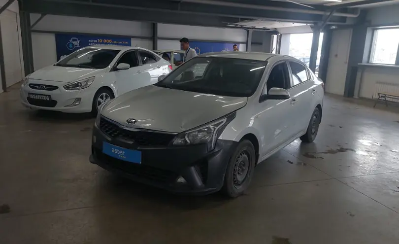 Kia Rio 2020 года за 7 500 000 тг. в Астана
