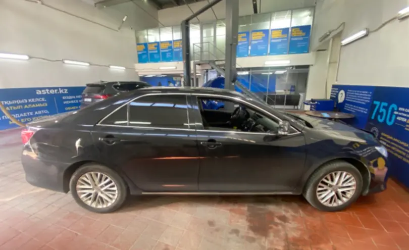 Toyota Camry 2014 года за 9 200 000 тг. в Астана фото 4