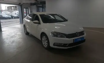 Volkswagen Passat 2014 года за 5 000 000 тг. в Астана фото 2