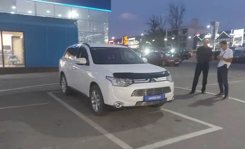 Mitsubishi Outlander 2012 года за 8 000 000 тг. в Алматы фото 2