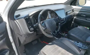 Mitsubishi Outlander 2020 года за 8 500 000 тг. в Шымкент фото 5