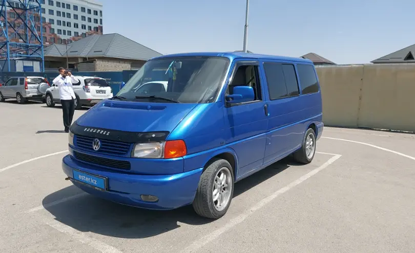 Volkswagen Caravelle 2003 года за 5 000 000 тг. в Шымкент