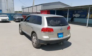 Volkswagen Touareg 2005 года за 4 800 000 тг. в Шымкент фото 4
