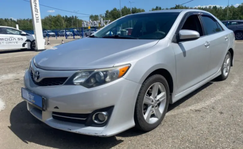 Toyota Camry 2014 года за 8 000 000 тг. в Усть-Каменогорск