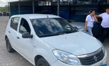 Renault Sandero 2014 года за 2 000 000 тг. в Караганда фото 3