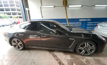 Porsche Panamera 2010 года за 14 000 000 тг. в Астана фото 4