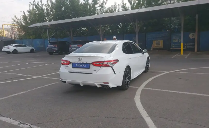 Toyota Camry 2020 года за 12 000 000 тг. в Алматы фото 3