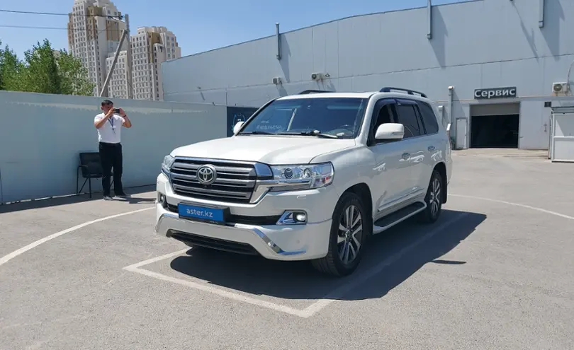 Toyota Land Cruiser 2016 года за 28 500 000 тг. в Шымкент