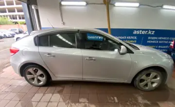 Chevrolet Cruze 2012 года за 3 200 000 тг. в Астана фото 4