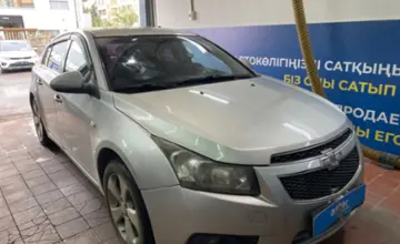 Chevrolet Cruze 2012 года за 3 200 000 тг. в Астана фото 3