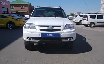 Chevrolet Niva 2013 года за 3 500 000 тг. в Атырау фото 2