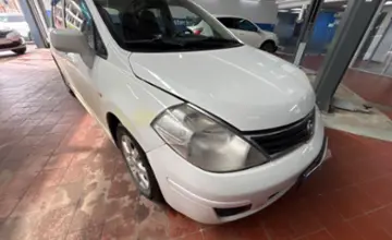 Nissan Tiida 2011 года за 4 500 000 тг. в Астана фото 3