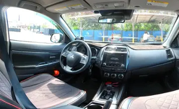Mitsubishi Outlander Sport 2020 года за 9 000 000 тг. в Алматы фото 5