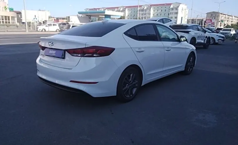 Hyundai Elantra 2016 года за 7 000 000 тг. в Атырау фото 5
