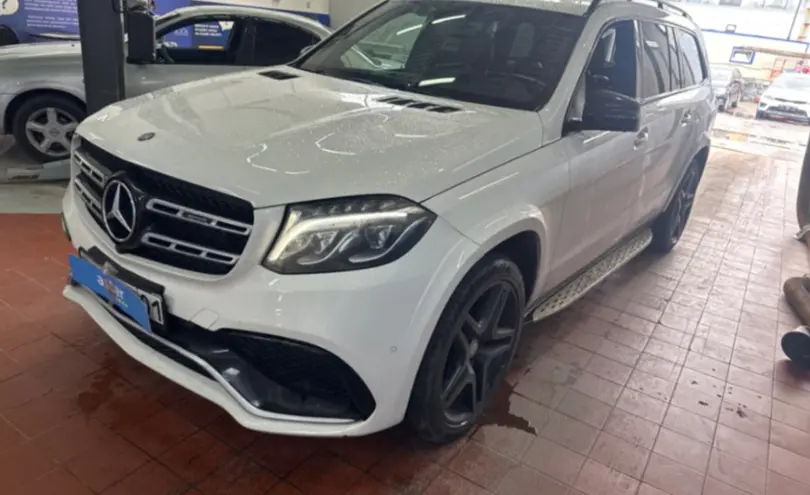 Mercedes-Benz GLS 2017 года за 22 000 000 тг. в Астана