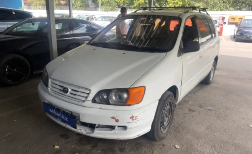 Toyota Ipsum 1997 года за 3 500 000 тг. в Алматы