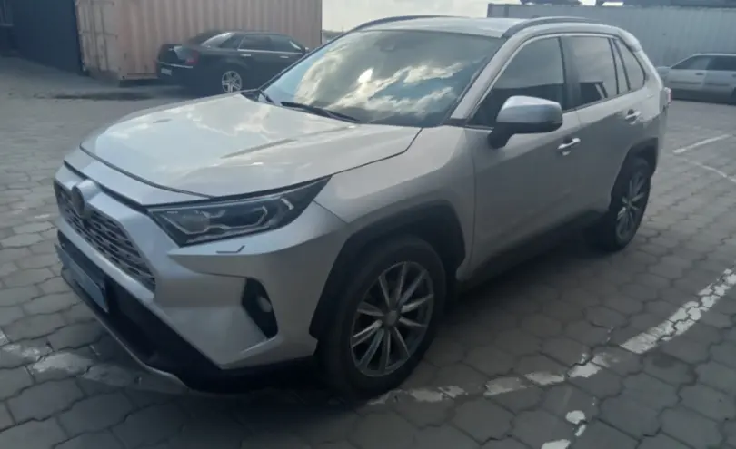 Toyota RAV4 2021 года за 13 000 000 тг. в Караганда