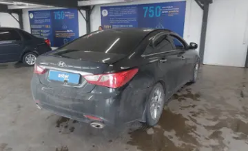 Hyundai Sonata 2011 года за 5 500 000 тг. в Астана фото 3