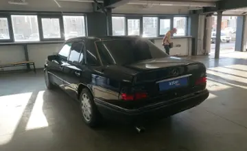 Mercedes-Benz E-Класс 1993 года за 1 400 000 тг. в Астана фото 4