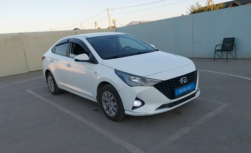 Hyundai Accent 2020 года за 8 000 000 тг. в Шымкент фото 2
