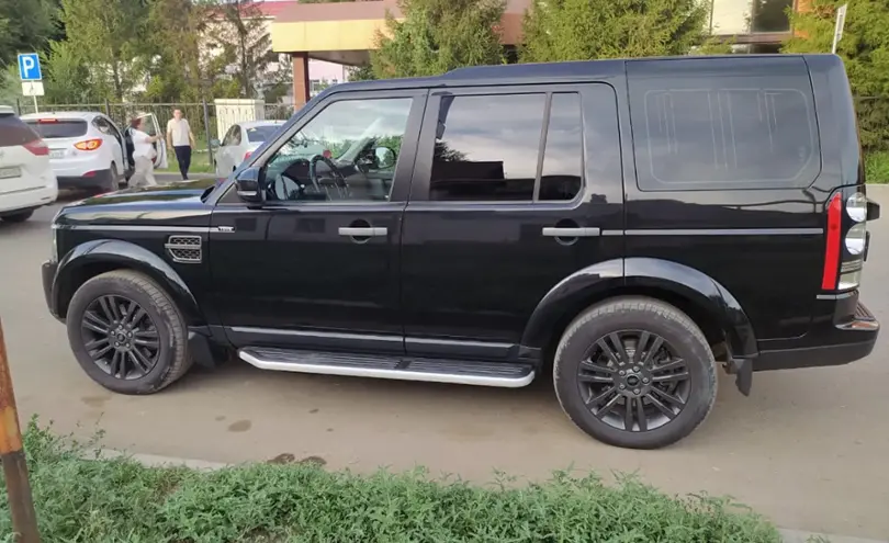Land Rover Discovery 2016 года за 22 000 000 тг. в Уральск