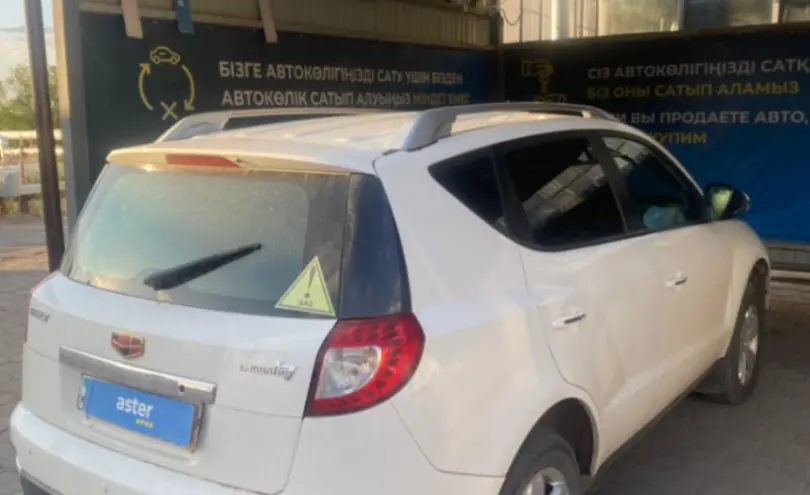 Geely Emgrand X7 2013 года за 3 500 000 тг. в Караганда фото 5