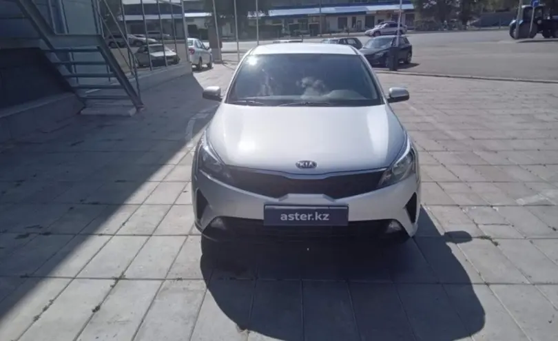 Kia Rio 2021 года за 8 000 000 тг. в Уральск фото 2