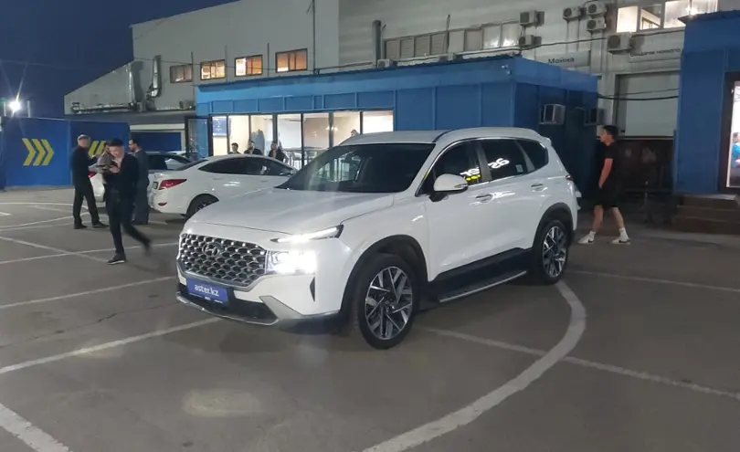 Hyundai Santa Fe 2021 года за 15 500 000 тг. в Алматы