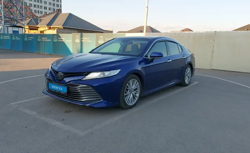 Toyota Camry 2020 года за 15 000 000 тг. в Шымкент