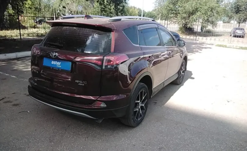 Toyota RAV4 2018 года за 12 500 000 тг. в Актобе фото 5