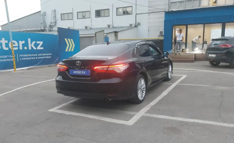 Toyota Camry 2019 года за 16 000 000 тг. в Алматы фото 3