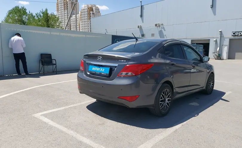 Hyundai Solaris 2015 года за 5 000 000 тг. в Шымкент фото 3