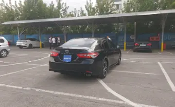 Toyota Camry 2018 года за 13 000 000 тг. в Алматы фото 3